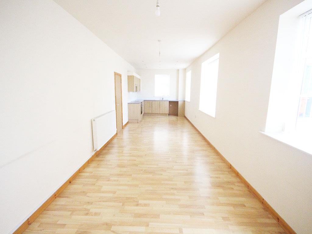 2 bedroom apartment To Let in Colne - IMG_3435.jpg